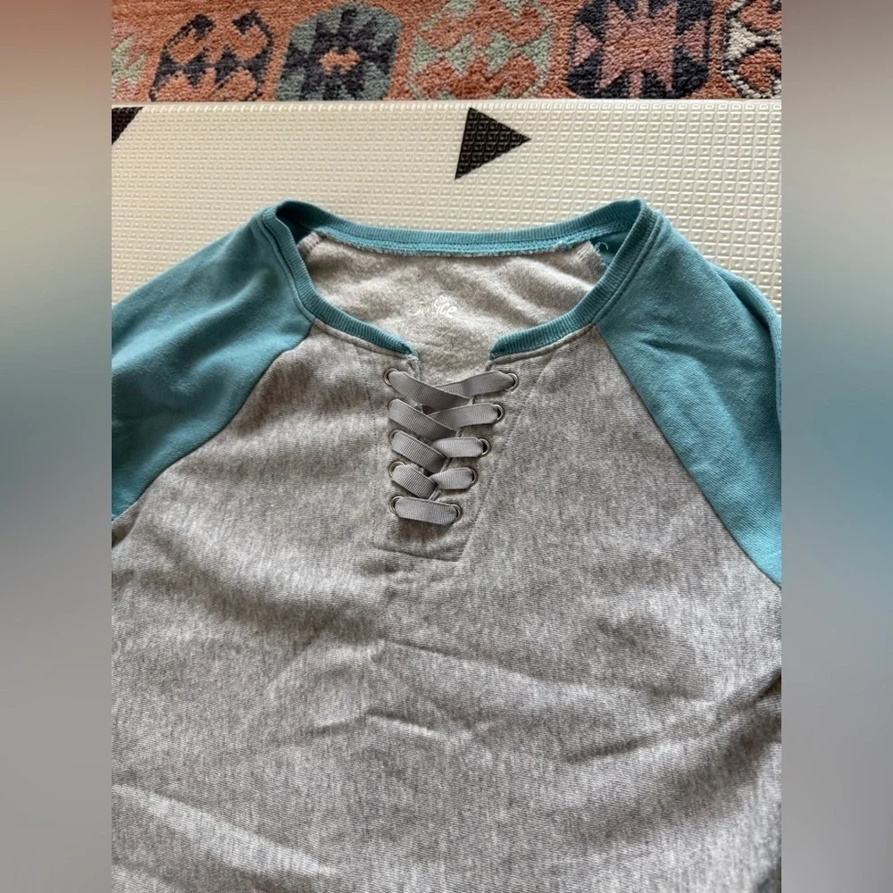 Justice|Big girl Heather gray/blue sweatshirt with tie detail,size 8•Soft lounge